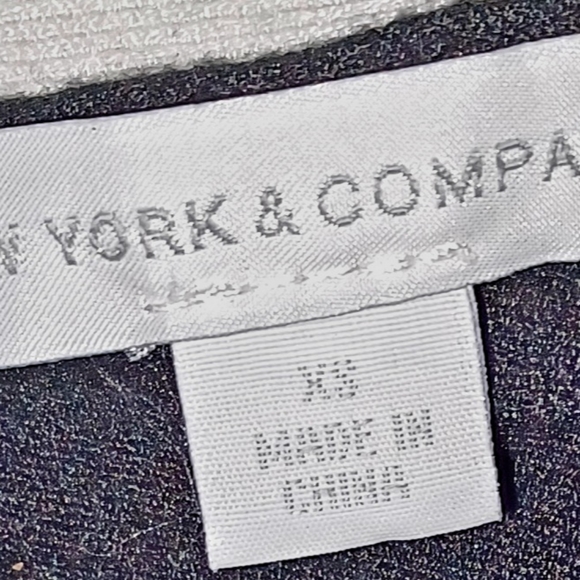 Like new New York & Company long sleeve cardigan size xs - Picture 4 of 6